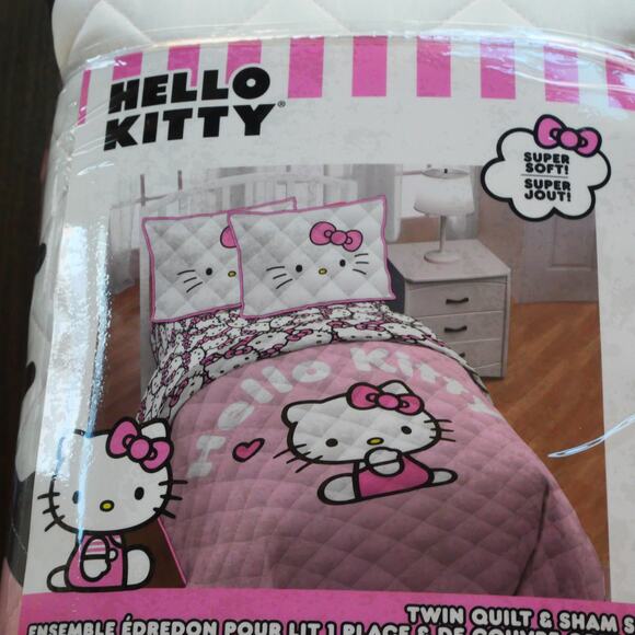 NEW Jay Franco Hello Kitty Pink Stripes & Hearts Twin Size Quilt & Sham Set - Picture 2 of 9